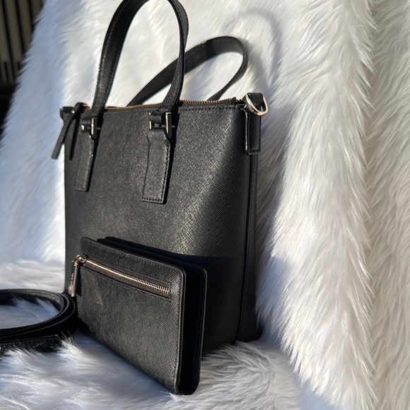 Kate Spade New York Cameron Street Lucie bag/Crossbody bag with matching wallet - Picture 9 of 16